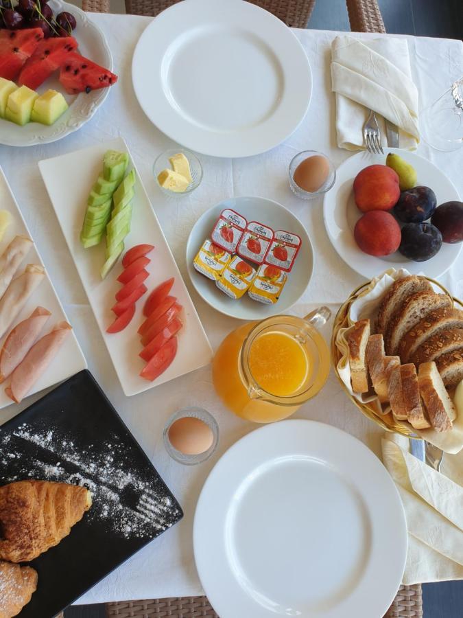 Hotel Nais Beach Durrës 외부 사진