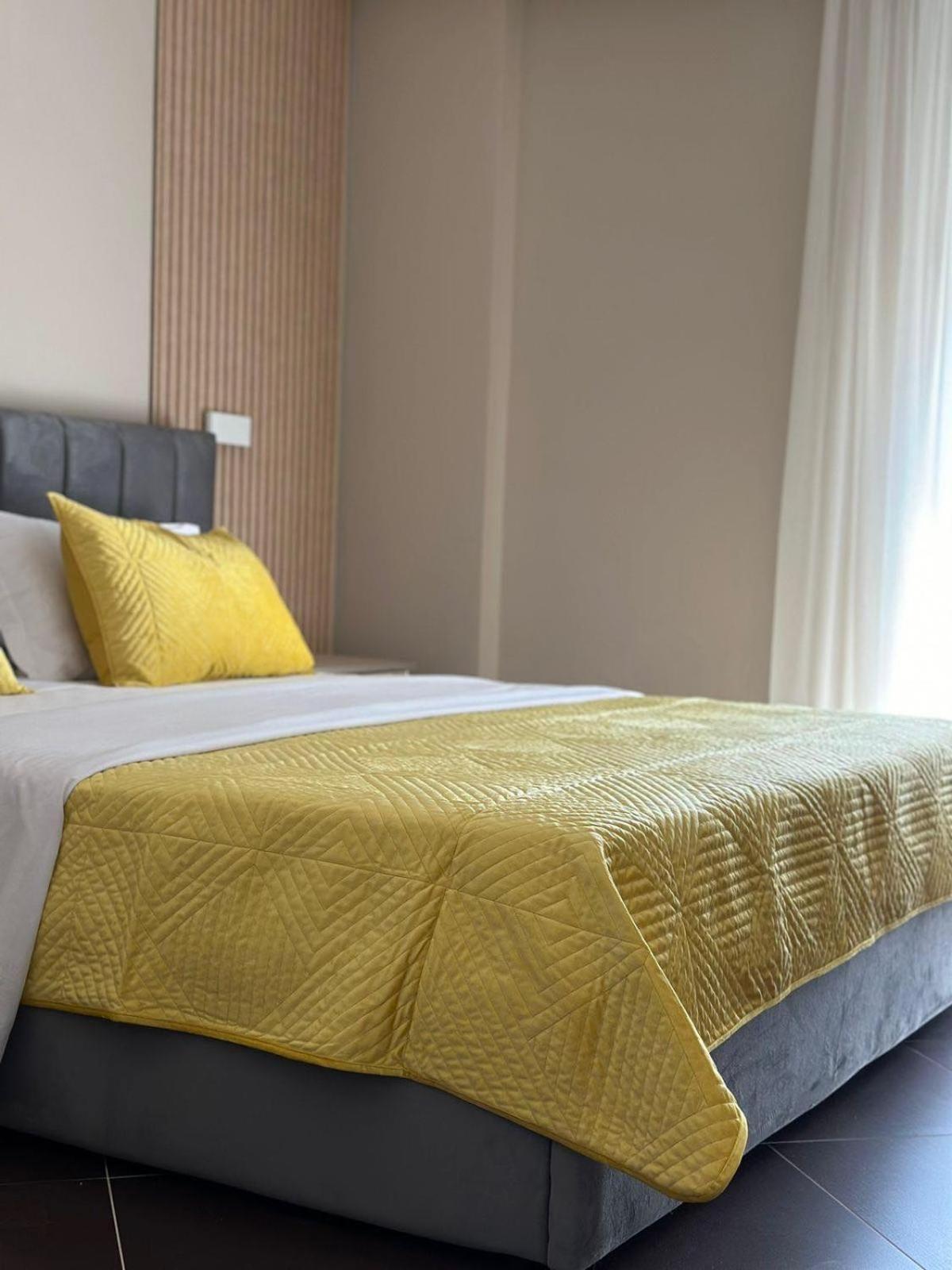 Hotel Nais Beach Durrës 외부 사진