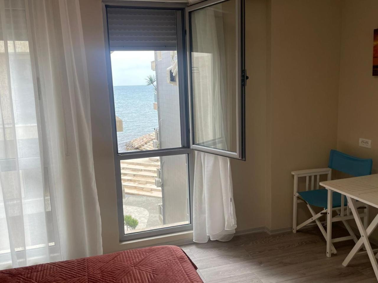 Hotel Nais Beach Durrës 외부 사진