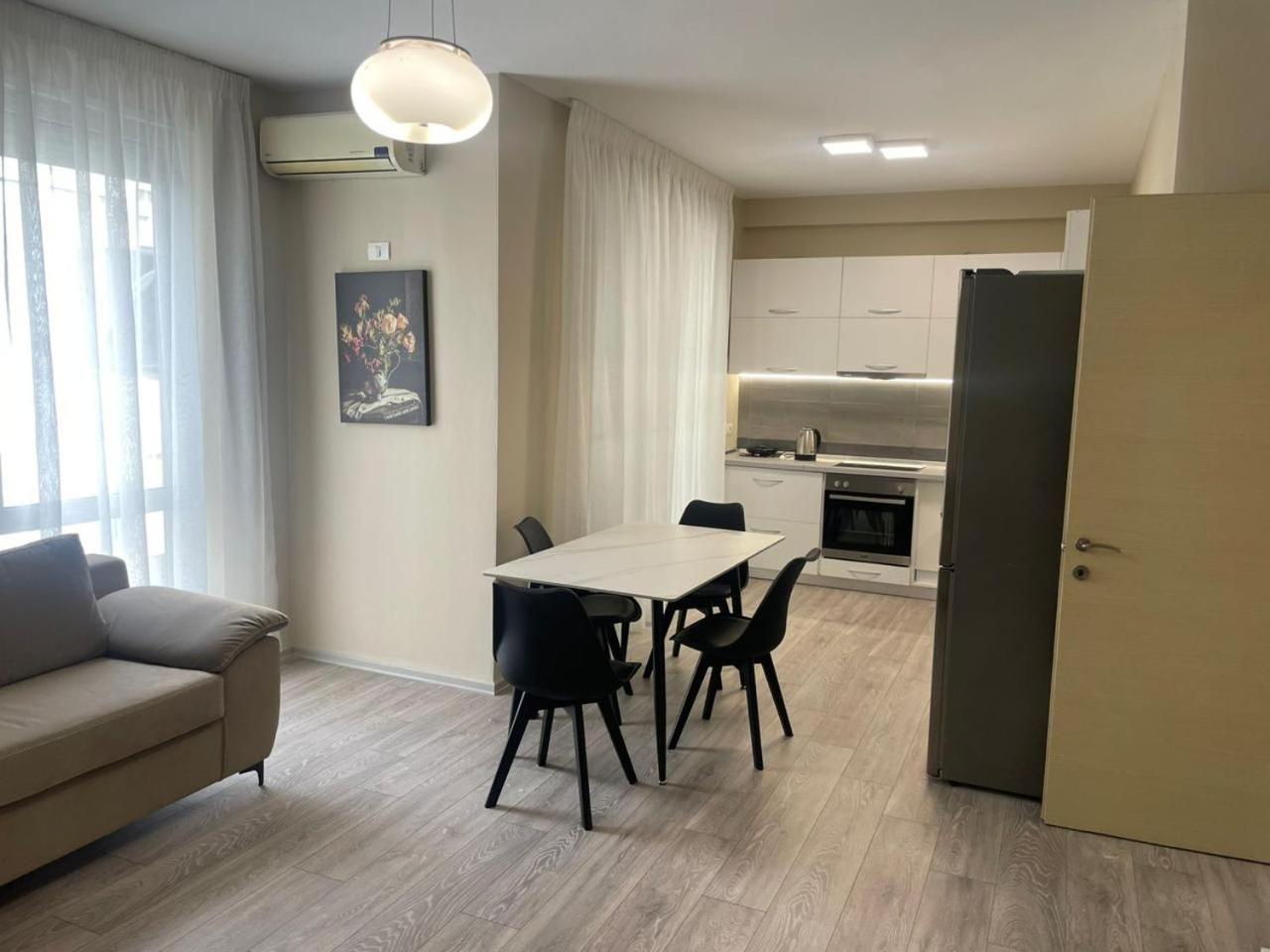 Hotel Nais Beach Durrës 외부 사진