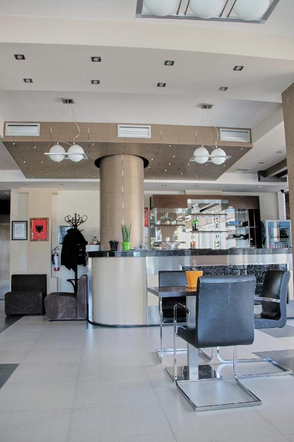 Hotel Nais Beach Durrës 외부 사진