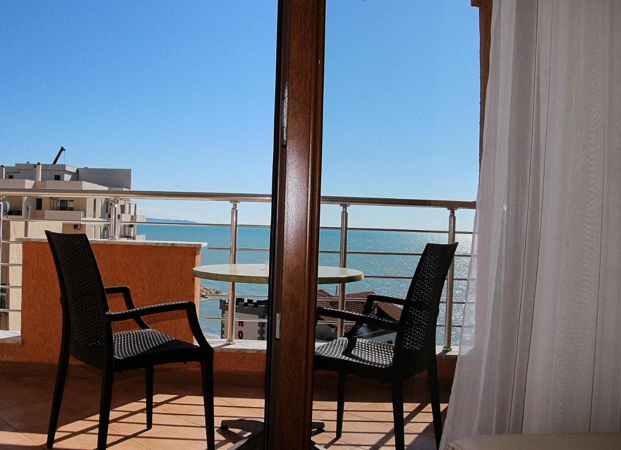 Hotel Nais Beach Durrës 외부 사진